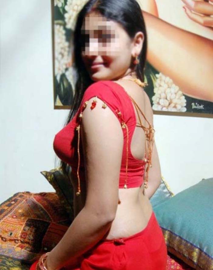 Housewife Escorts in Mumbai