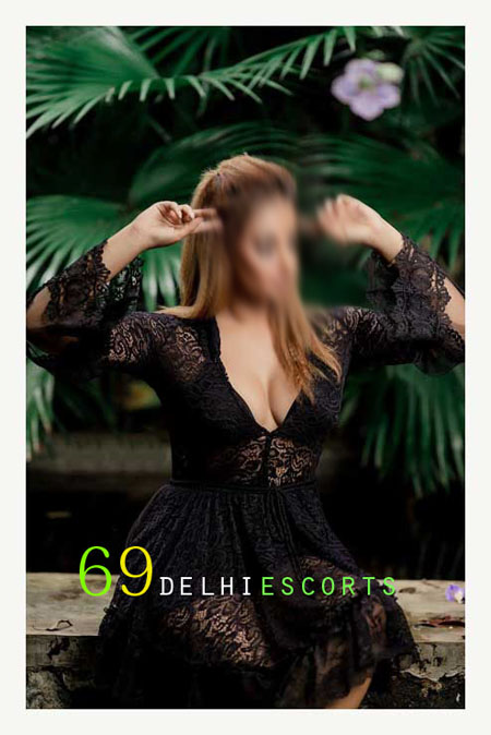 Petite Escorts Girl in Delhi